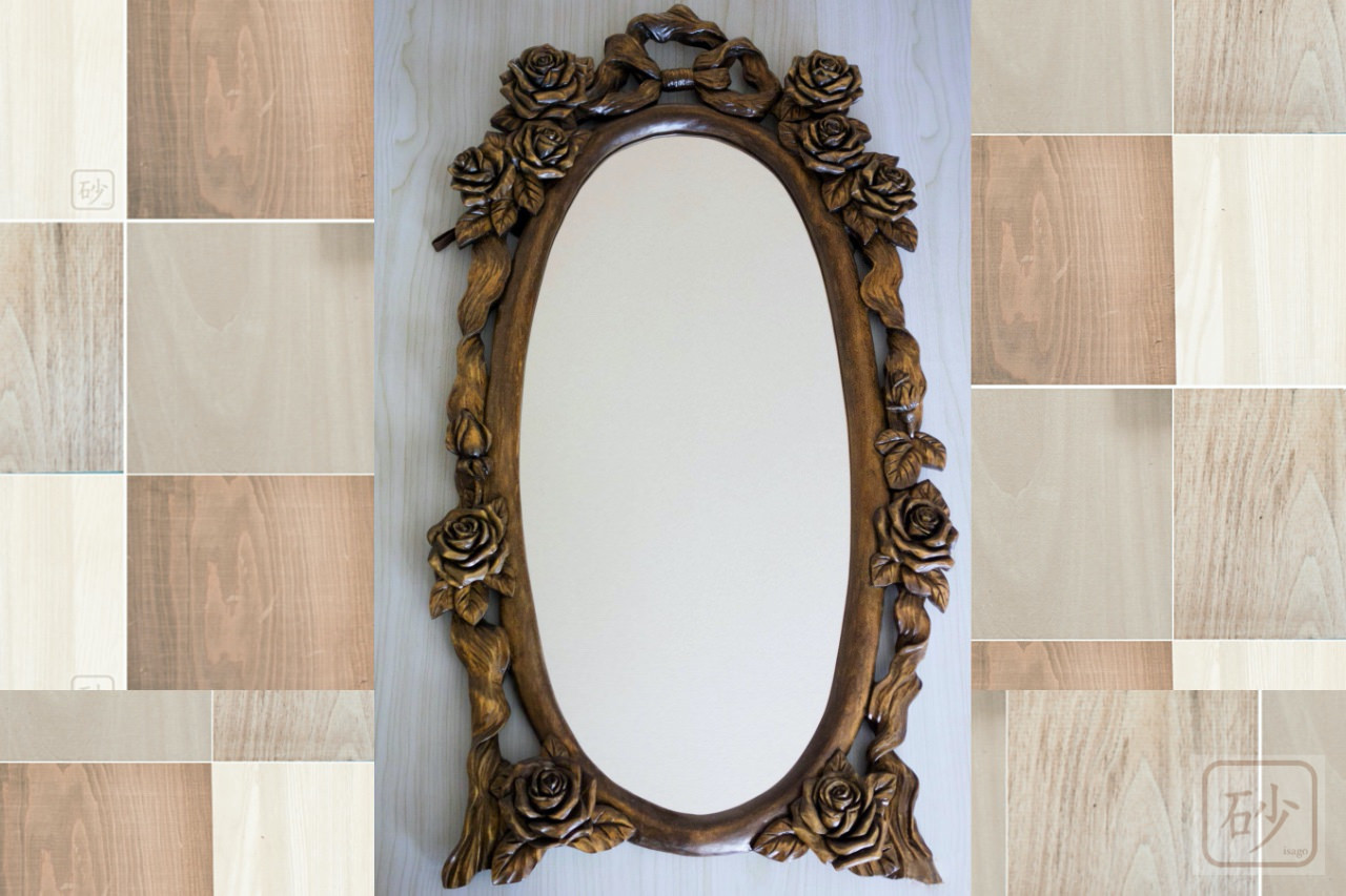 木彫りの壁掛け鏡　バラ