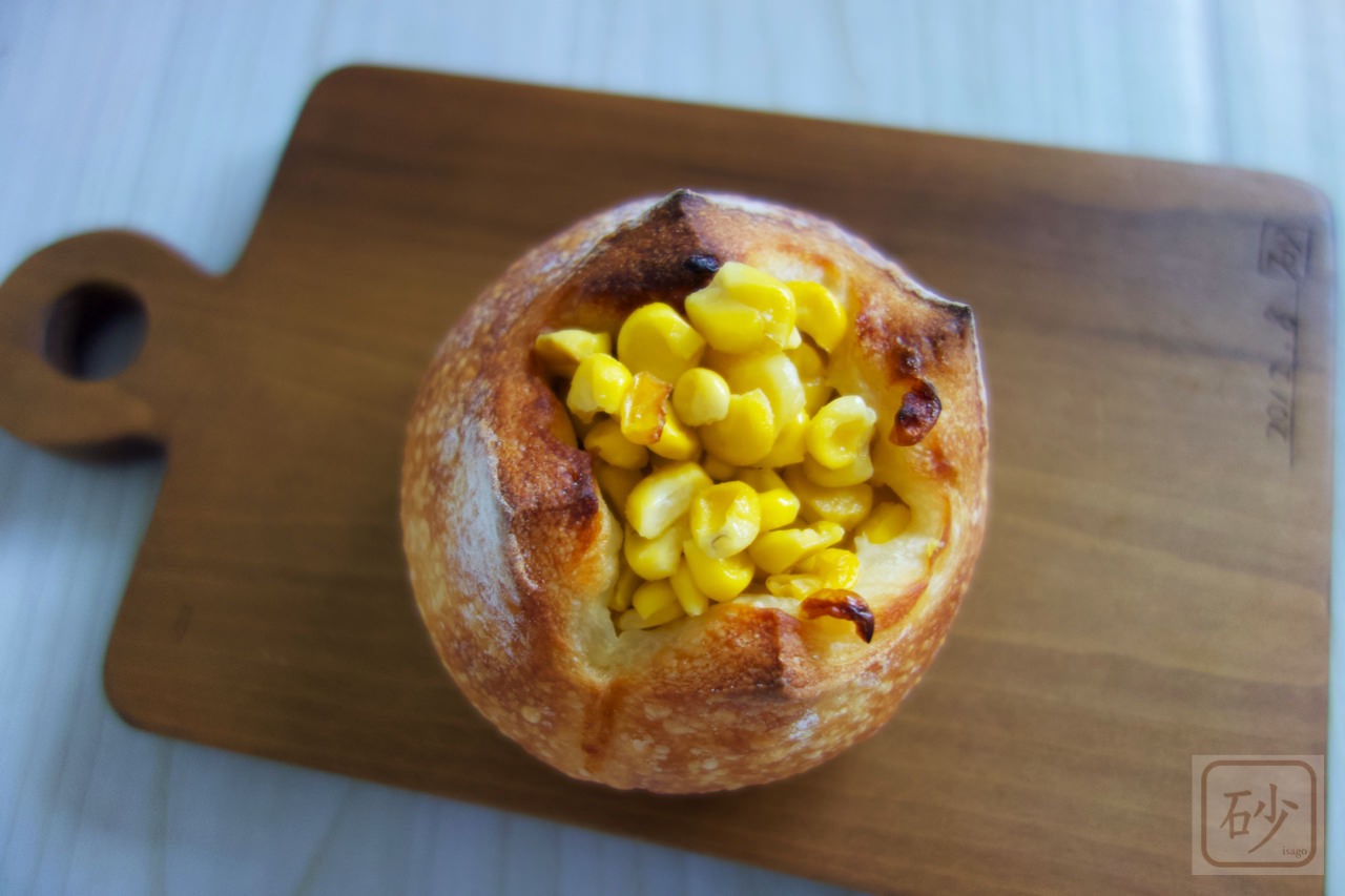 ブーランジェリーコロン koboreコーンパンを食べる