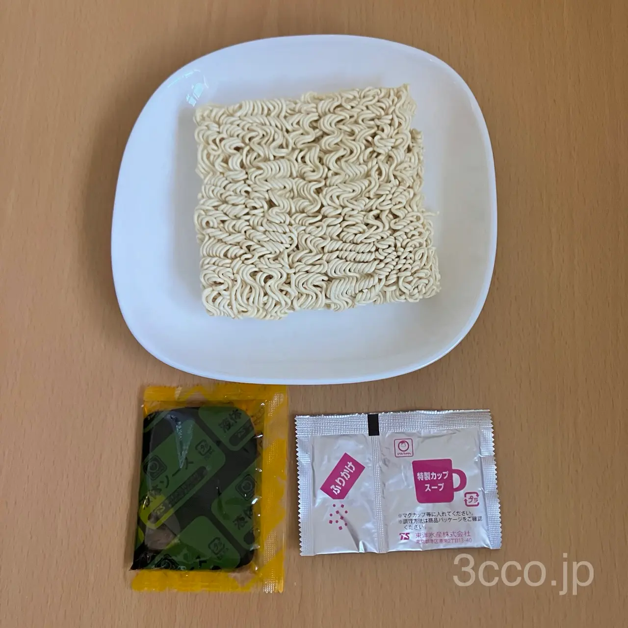 画像 やきそば弁当中身