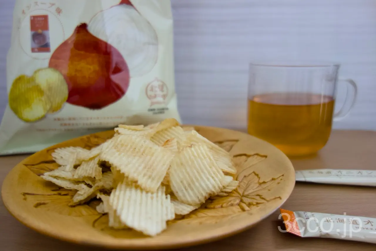 画像 オニオンスープとポテトチップス