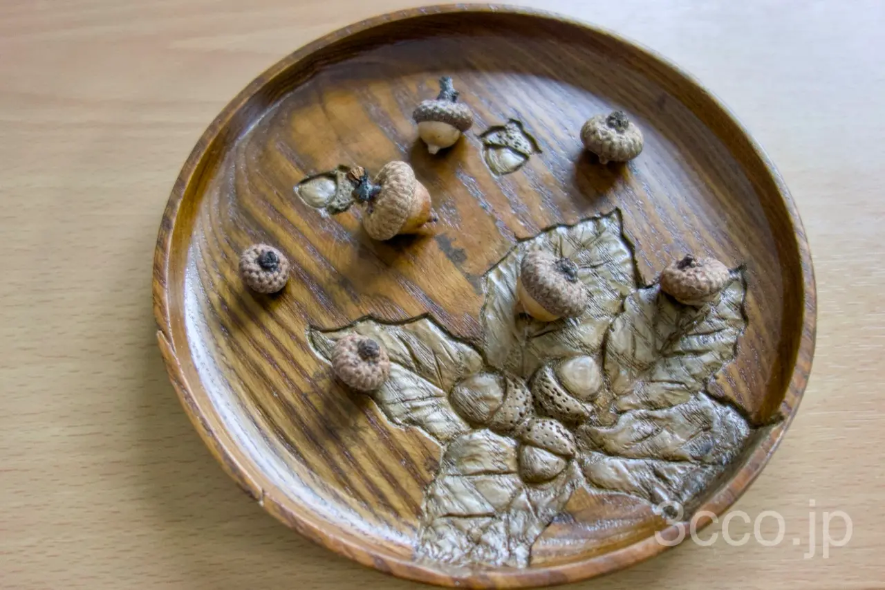 画像 木彫り盆どんぐり