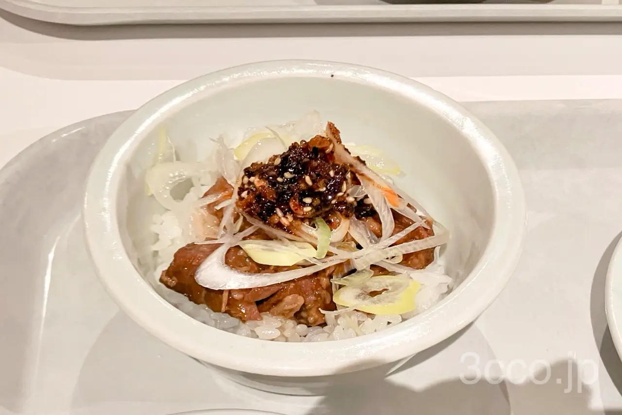 画像 角煮ラー油丼