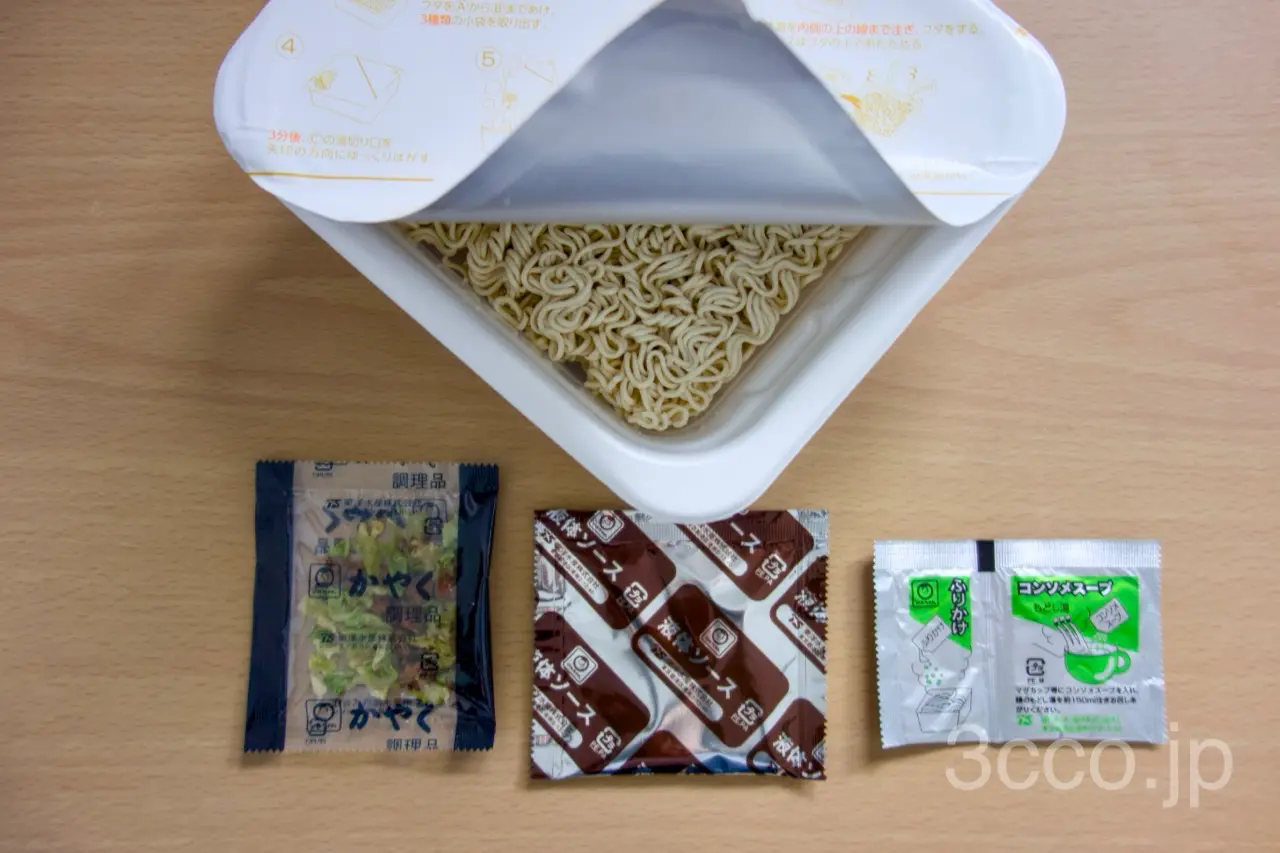 画像 やきそば弁当の内容