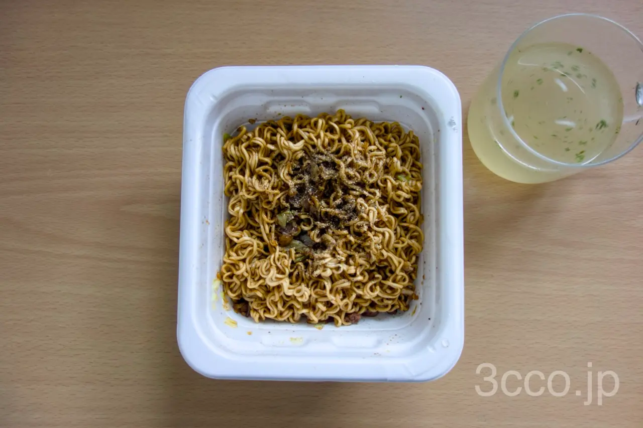 画像 やきそば弁当ちょい辛調理ずみ