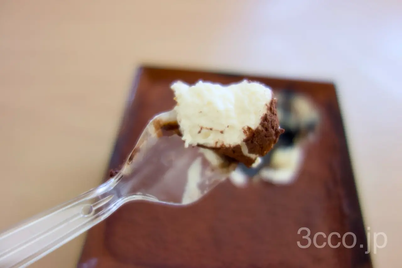 六花亭ティラミス