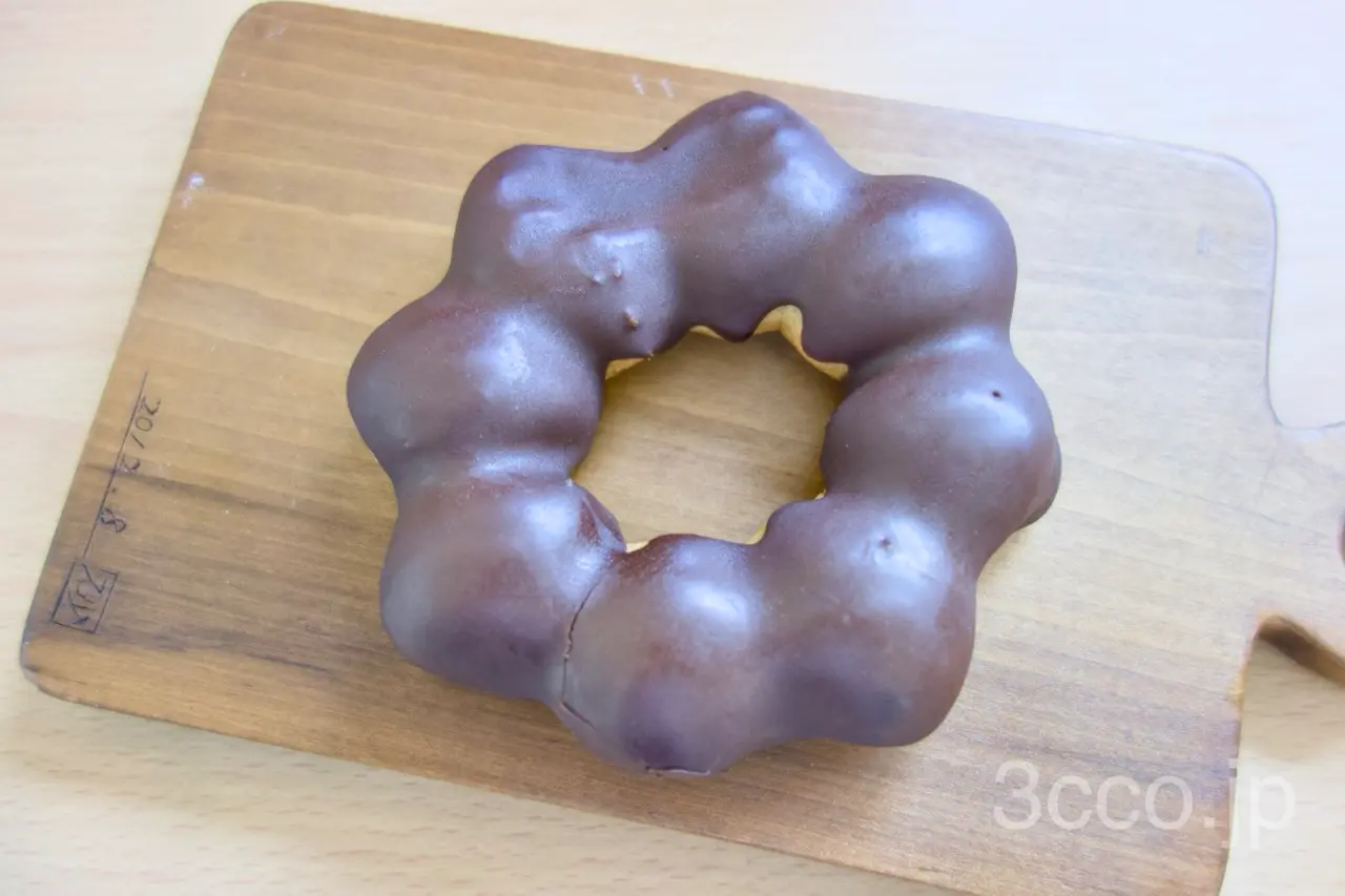 セコマ菓子パンモッチリングを袋から出した姿