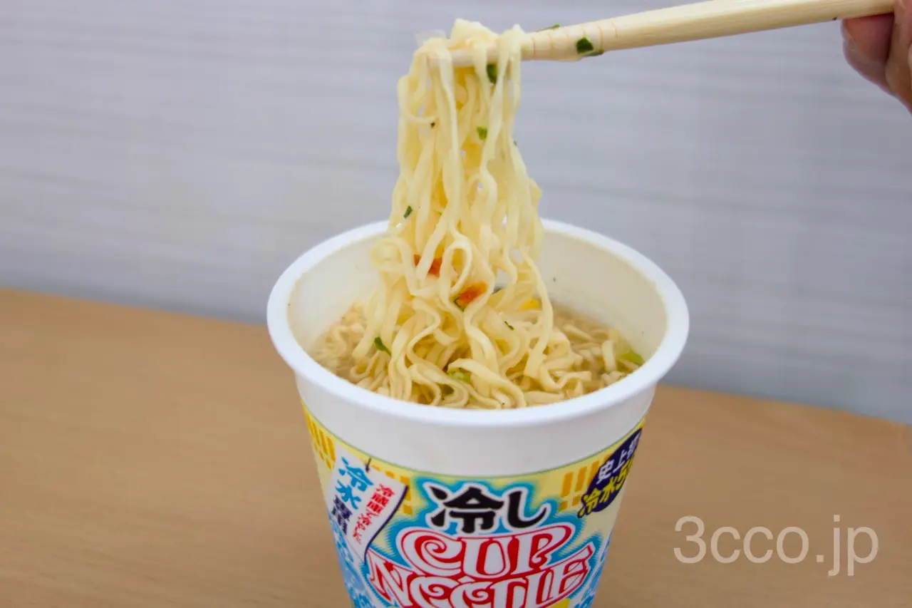 画像 冷やしカップヌードル鶏塩レモン味の中身