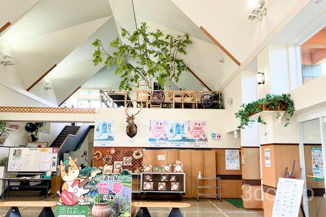 画像 道の駅西興部の館内